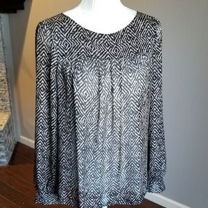 Lovely long sleeved loft blouse